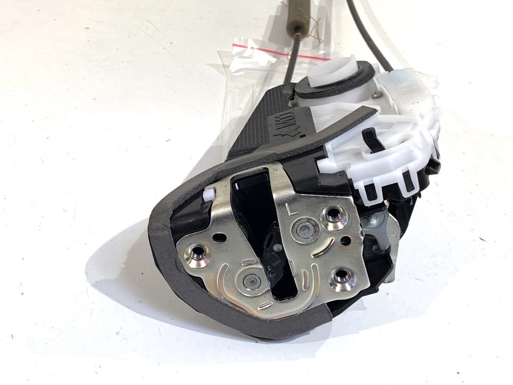 [STARK-874447] Cerradura de puerta trasera izquierda TOYOTA YARIS (_P21_, _PA1_, _PH1_) 2020-
