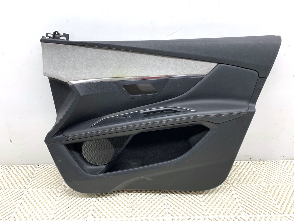 [STARK-875777] Panel de puerta delantero derecho PEUGEOT 3008 SUV (MC_, MR_, MJ_, M4_) 2016-2022