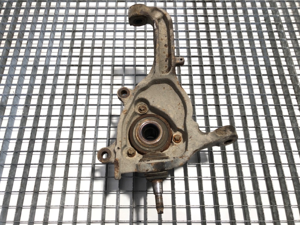 [STARK-878455] Mangueta delantera izquierda Jeep Cherokee (KJ) 2001-2008 3.7 4x4