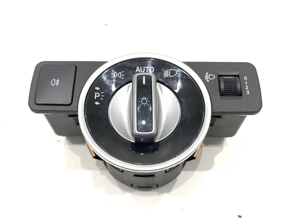 [STARK-879129] Interruptor de luces Mercedes-Benz Clase A (W176) 2012-2018