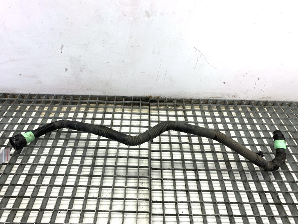 [STARK-879467] Drenaje de agua Tesla Model Y (5YJY) 2019-2022