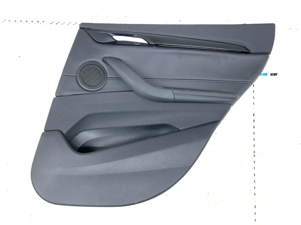 [STARK-880114] Panel de puerta trasera derecha BMW X1 (F48) 2014-2022