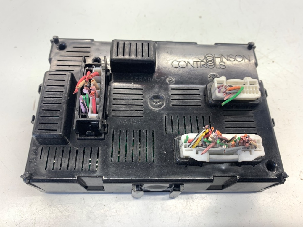 [STARK-883676] Módulo BCM Renault Clio III (BR0/1, CR0/1) 1.2 16V 74 kW 2007-2014