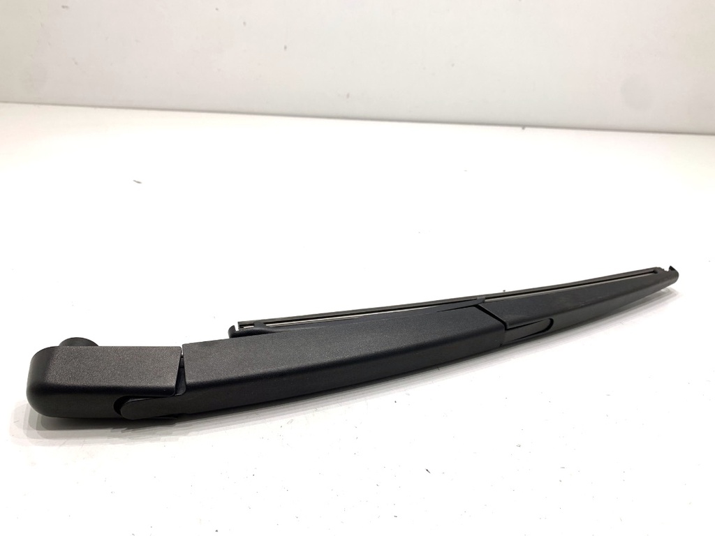 [STARK-884991] Brazo limpiaparabrisas trasero BAIC X75 2020-
