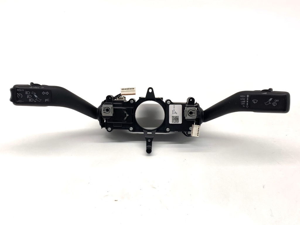[STARK-885069] Combinado de luces e intermitentes VW Jetta IV (162, 163, AV3, AV2) 1.4 TSI 90 kW 2011-2022