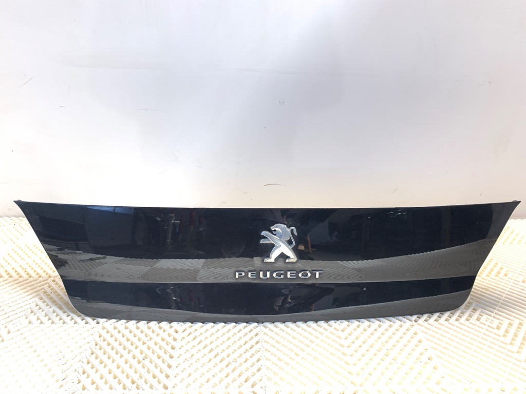 [STARK-885696] Moldura de portón trasero PEUGEOT 508 I (8D_) 2010-2018