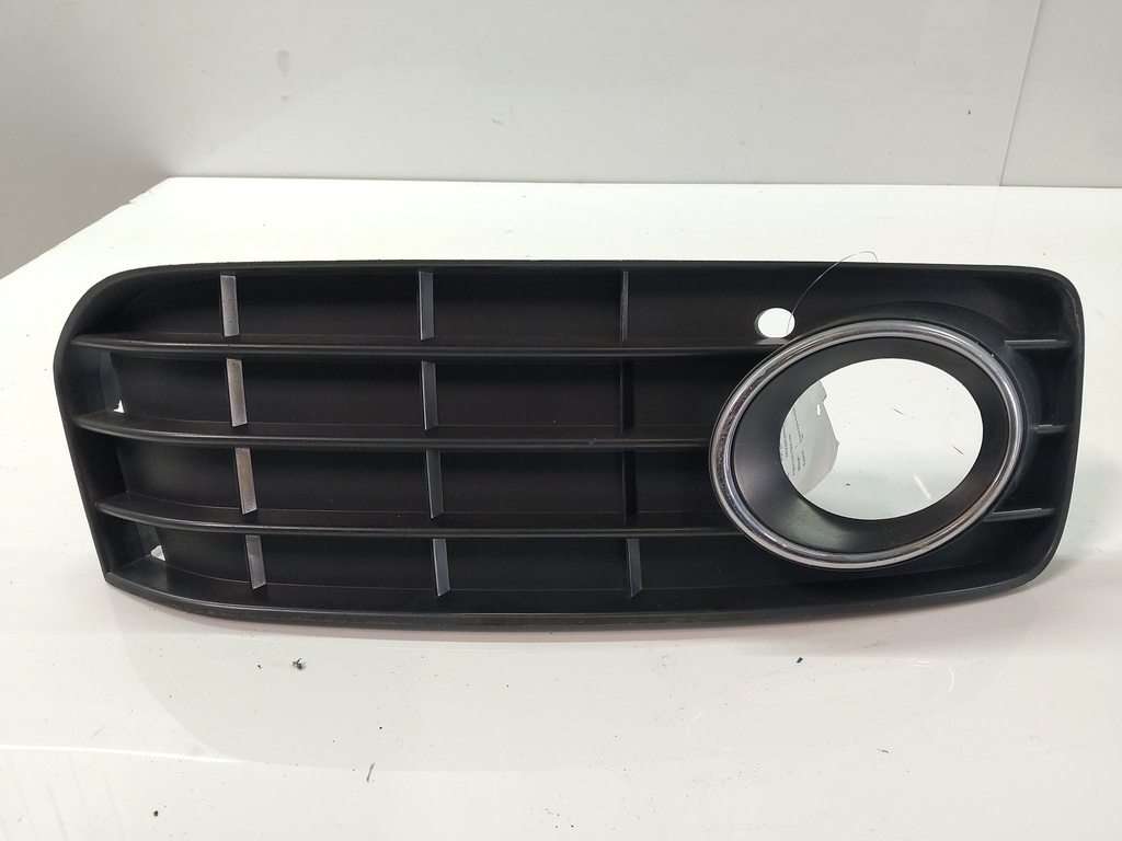 [MTD-530016] Rejilla delantera derecha Audi A5 8F7 2.0 TFSI