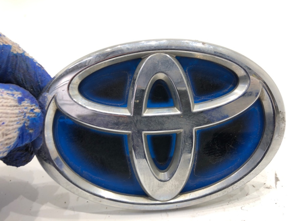 [STARK-891450] Emblema trasero TOYOTA CAMRY (_V7_, _VA7_, _VH7_) 2017-2022