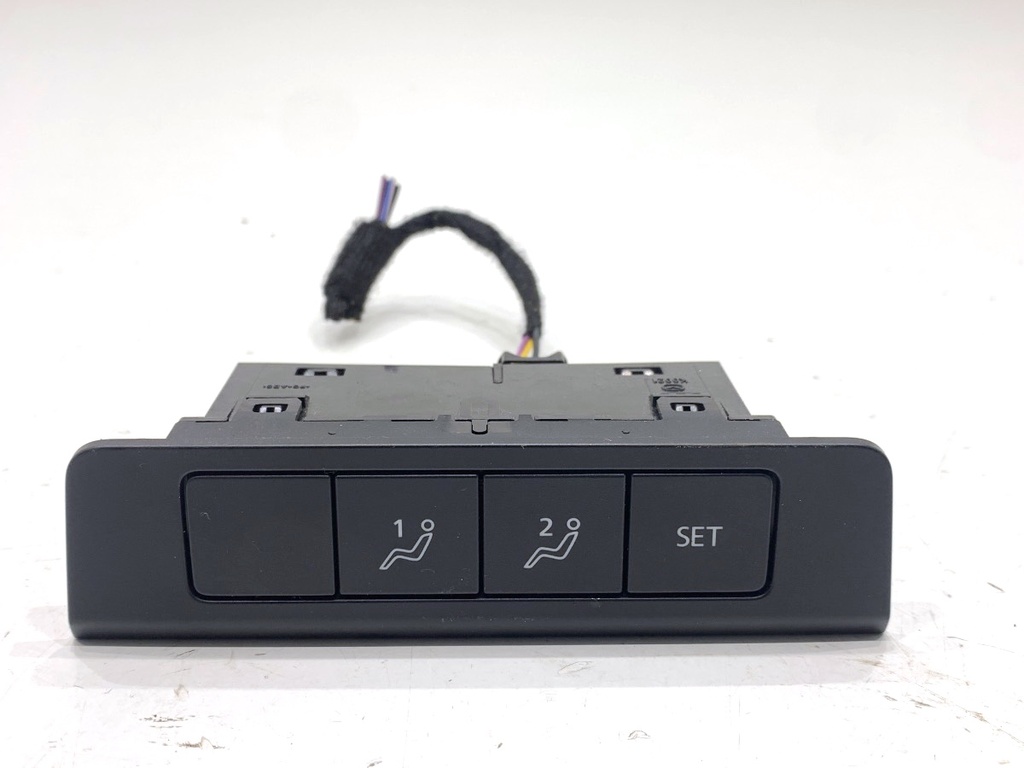 [STARK-893209] Interruptor de asiento MAZDA 3 liftback (BP) 2018-2022
