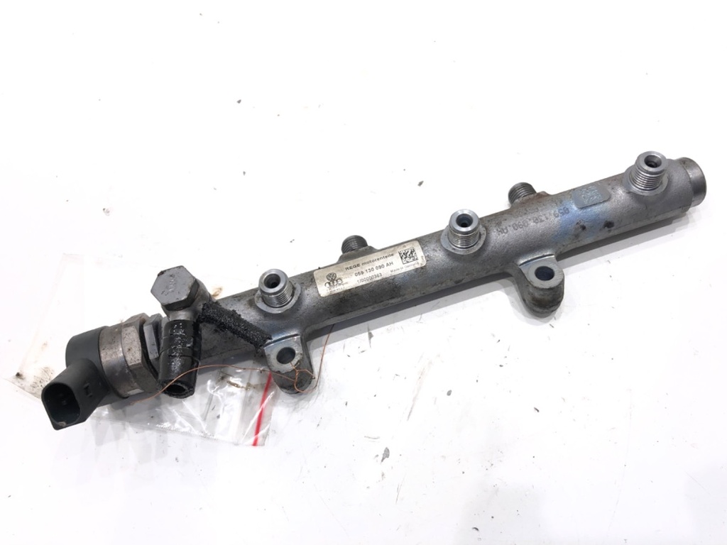 [STARK-893513] Riel de combustible AUDI A5 (8T3) 2.7 TDI 190 CV 059130090AH