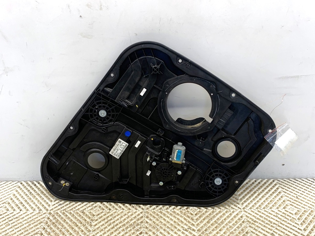 [STARK-894352] Elevalunas trasero izquierdo HYUNDAI TUCSON (TL, TLE) 2015-2022