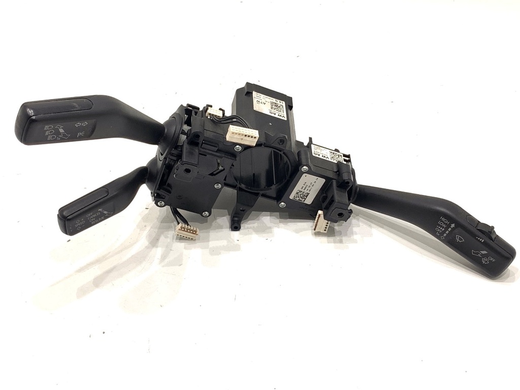 [STARK-894729] Combinado de luces e intermitentes VW Passat CC B6 (357) 2.0 TDI 103 kW 2008-2012