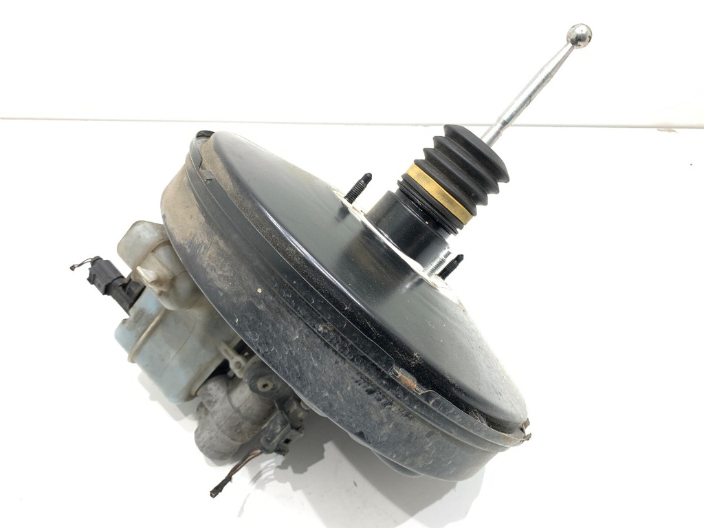 [STARK-896700] Servofreno VW Passat B7 Variant (365) 2.0 TDI 103 kW 2010-2014