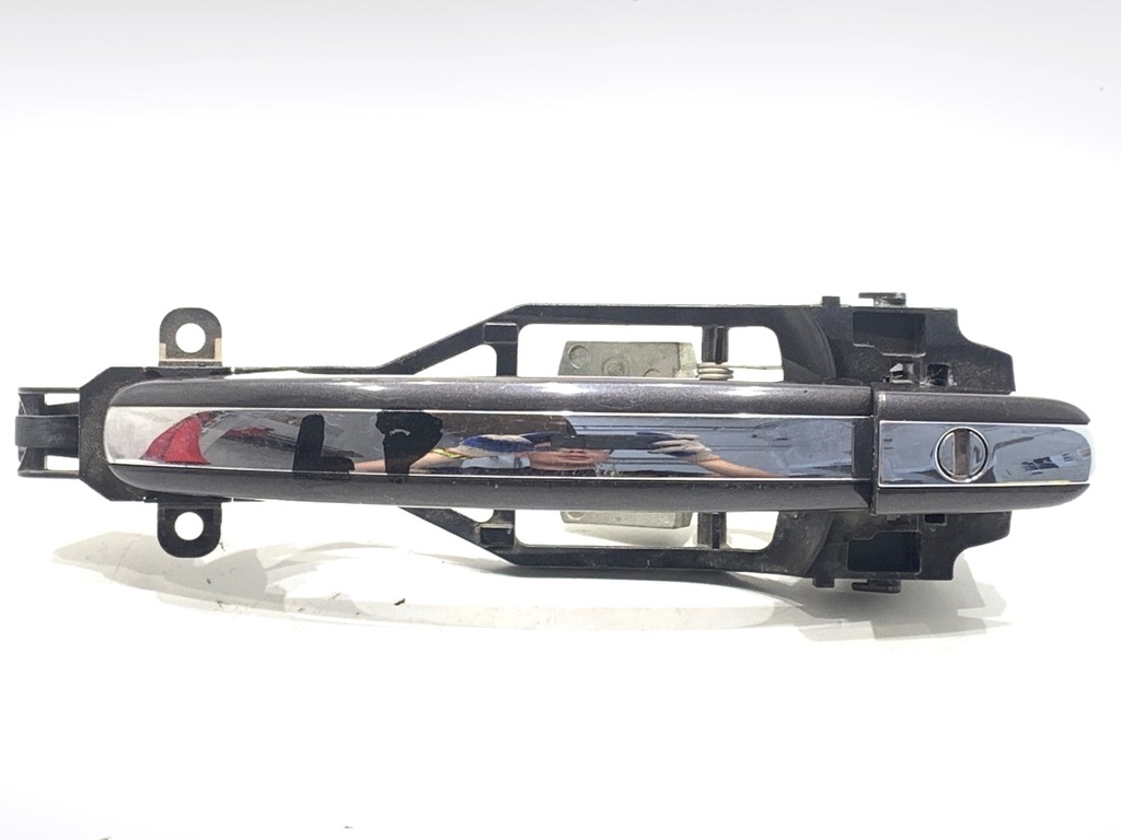 [STARK-899158] Manilla exterior de puerta delantera izquierda VW Phaeton (3D1-3D9) 2002-2016