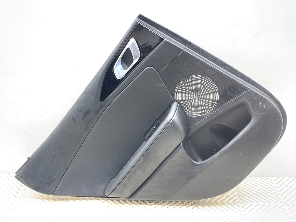 [STARK-900726] Panel de puerta trasera izquierdo KIA XCEED (CD) 2019-2022