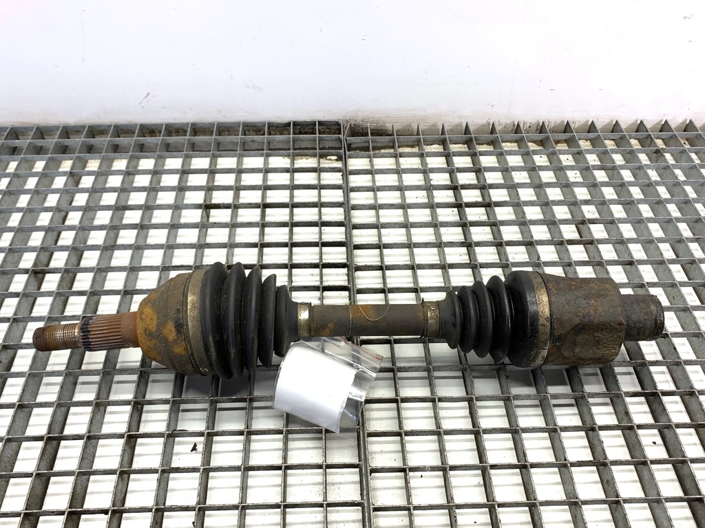 [STARK-900879] Palier delantero derecho Chevrolet Captiva (C100, C140) 2.0 D 4WD 110 kW 2006-2022