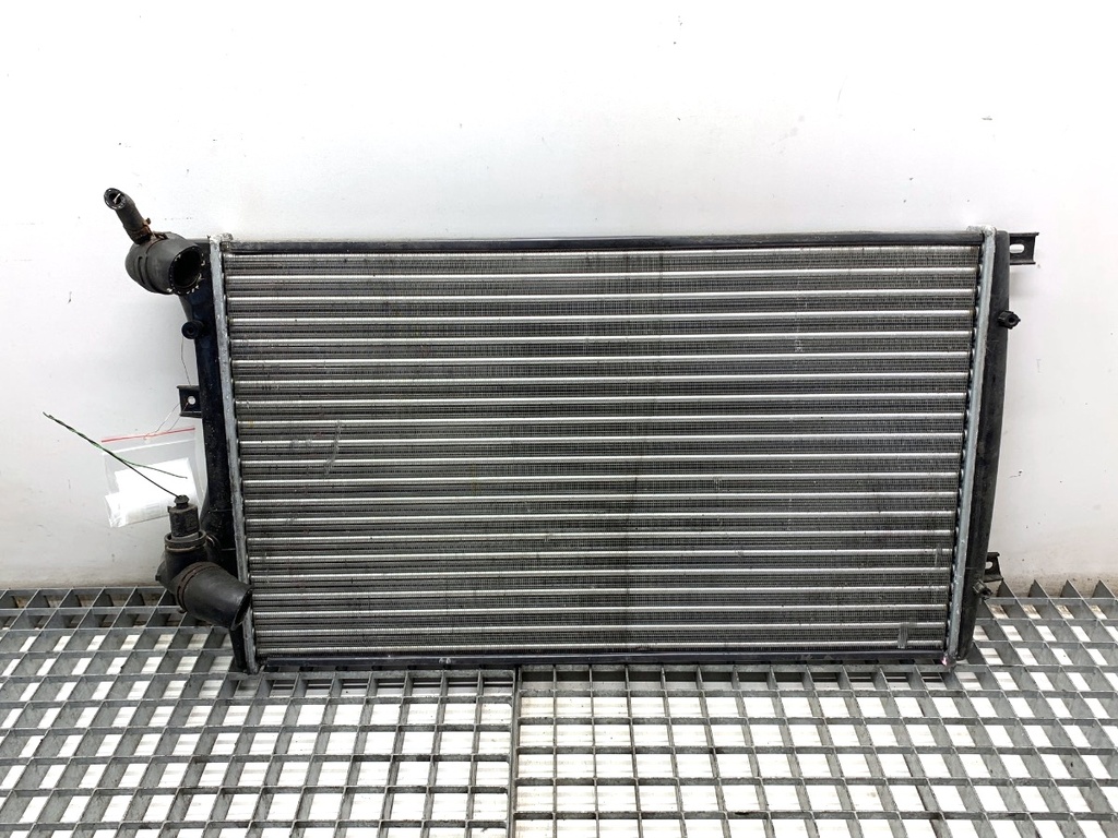 [STARK-904384] Radiador de agua VW Touran (1T1, 1T2) 2003-2010 1.9 TDI 77 kW