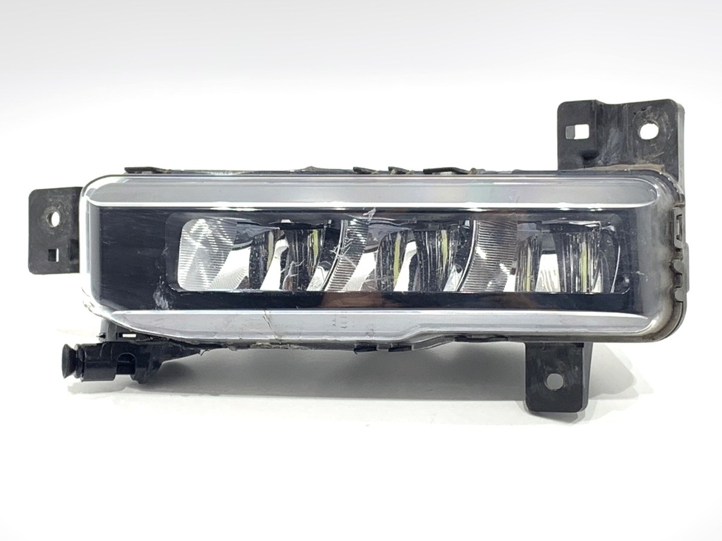 [STARK-906126] Faros delanteros izquierdos halógenos BMW Serie 3 Touring (G21, G81) 2019-2022