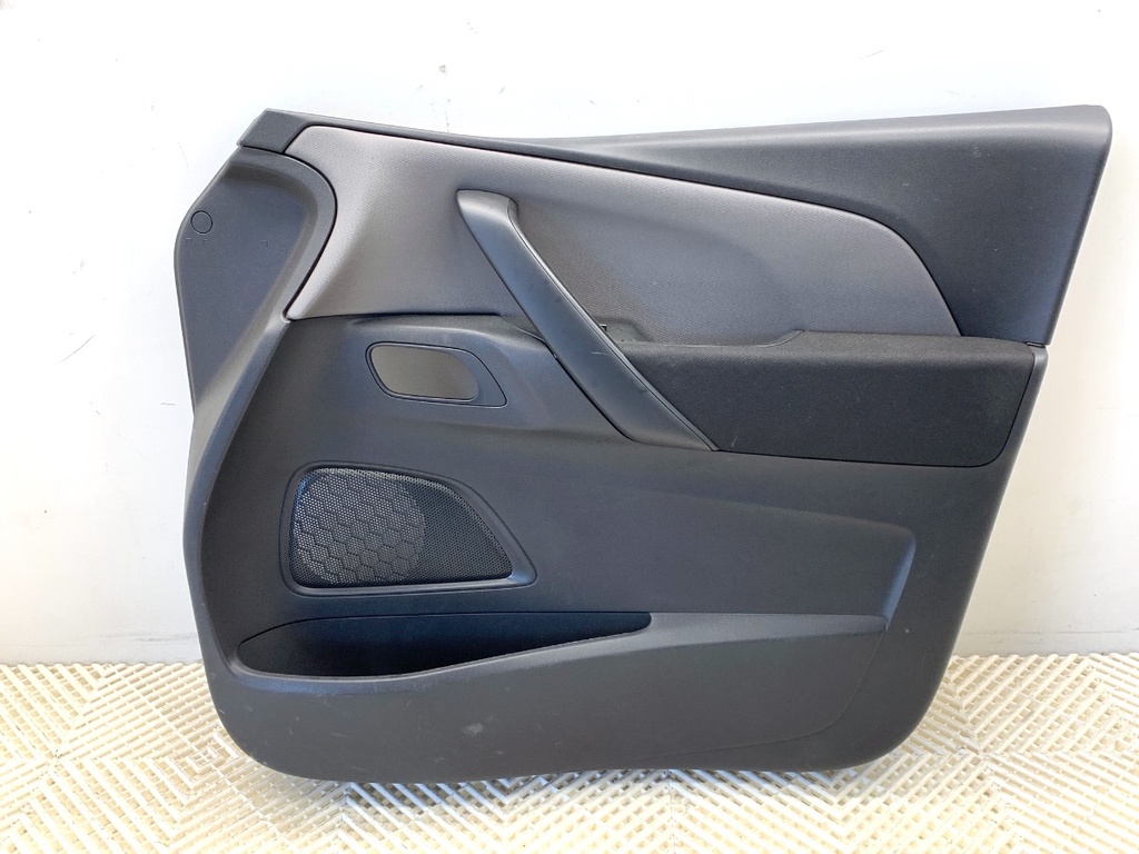 [STARK-907045] Panel de puerta delantero derecho CITROEN C4 PICASSO II 2013-2022