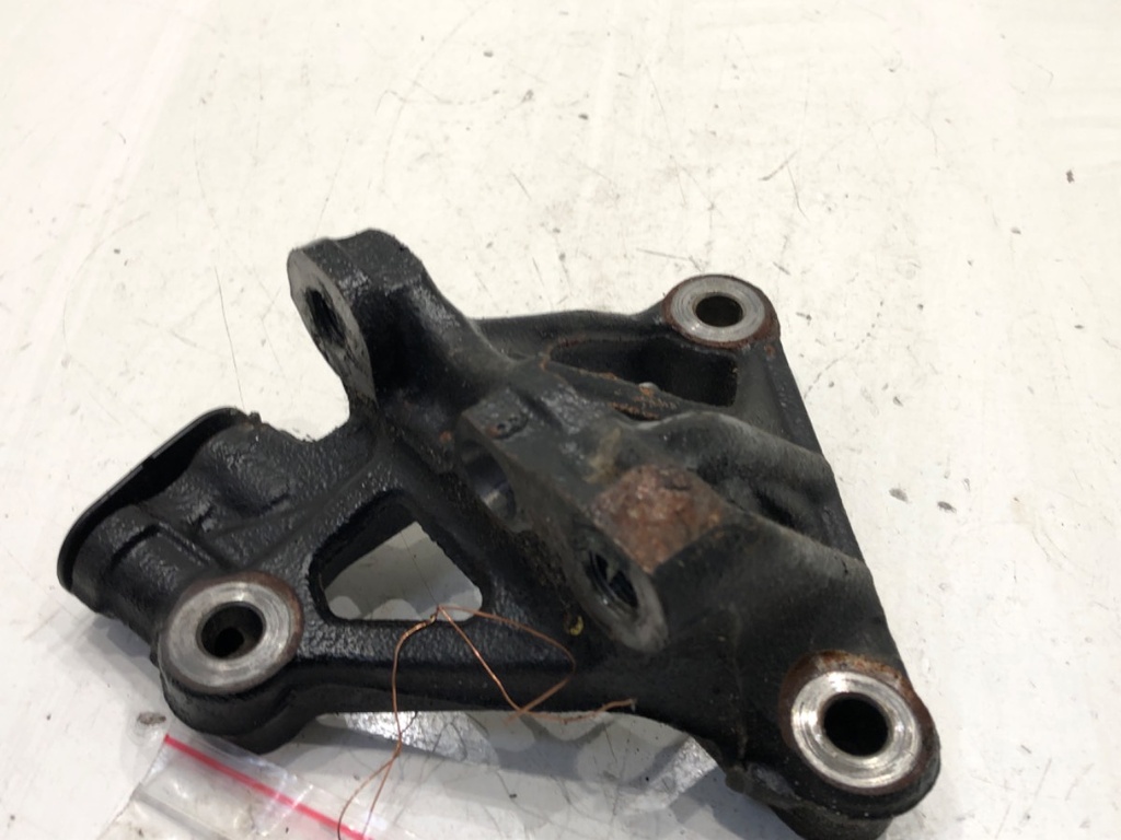 [STARK-907232] Soporte de motor Toyota Yaris Cross (MXP_) 1.5 Hybrid 2020-2022