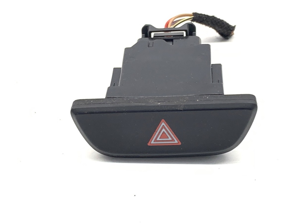 [STARK-907251] Interruptor de luces de emergencia Toyota Yaris Cross (MXP_) 2020-2022