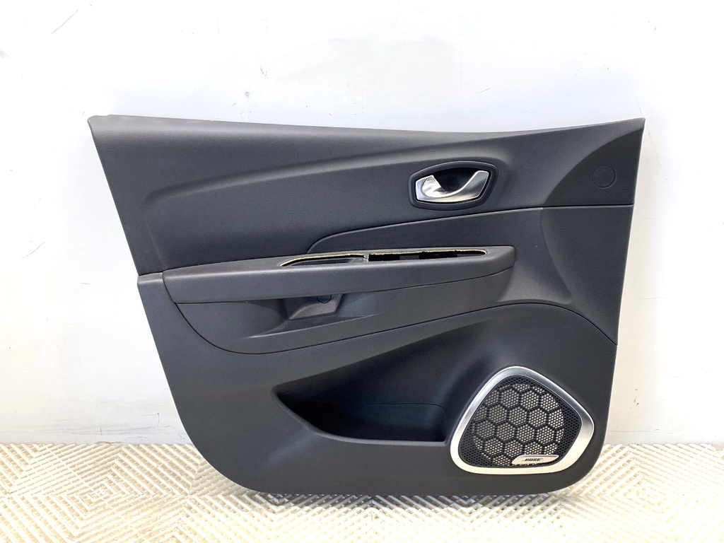 [STARK-908243] Panel de puerta delantero izquierdo Renault Captur I (J5_, H5_) 2013-2022