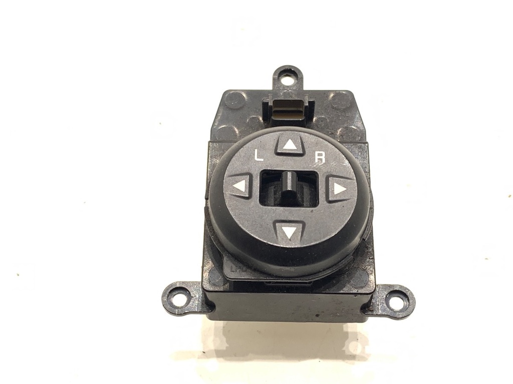 [STARK-908472] Interruptor de ajuste de espejos KIA Rio III (UB) 2011-2017