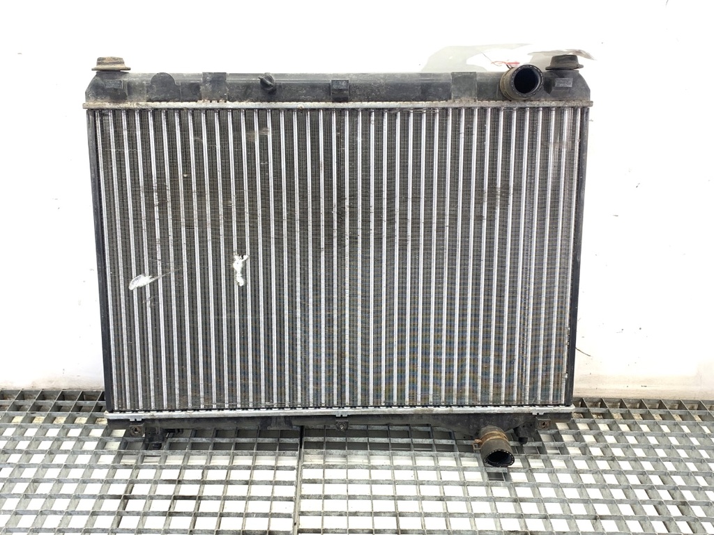 [STARK-913499] Radiador de agua SUZUKI GRAND VITARA II 2.0 gasolina 103 kW 2005-2015