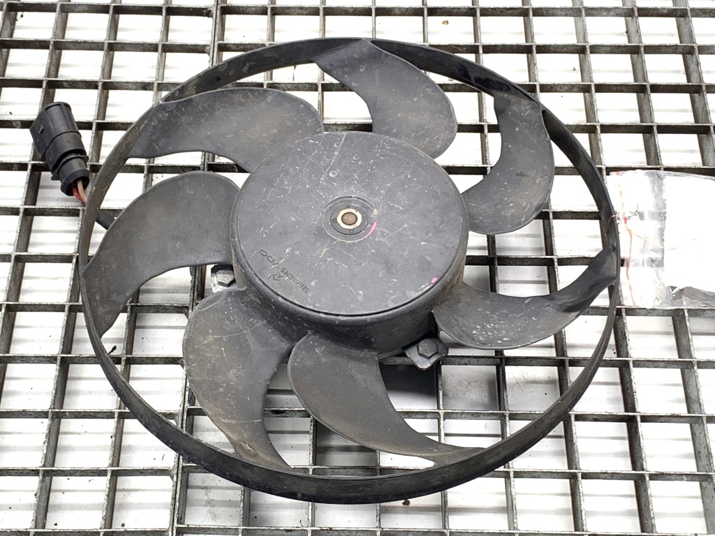 [STARK-916159] Ventilador del radiador del aire acondicionado VW Tiguan (5N_) 2.0 TDI 4motion 103 kW 2007-2018