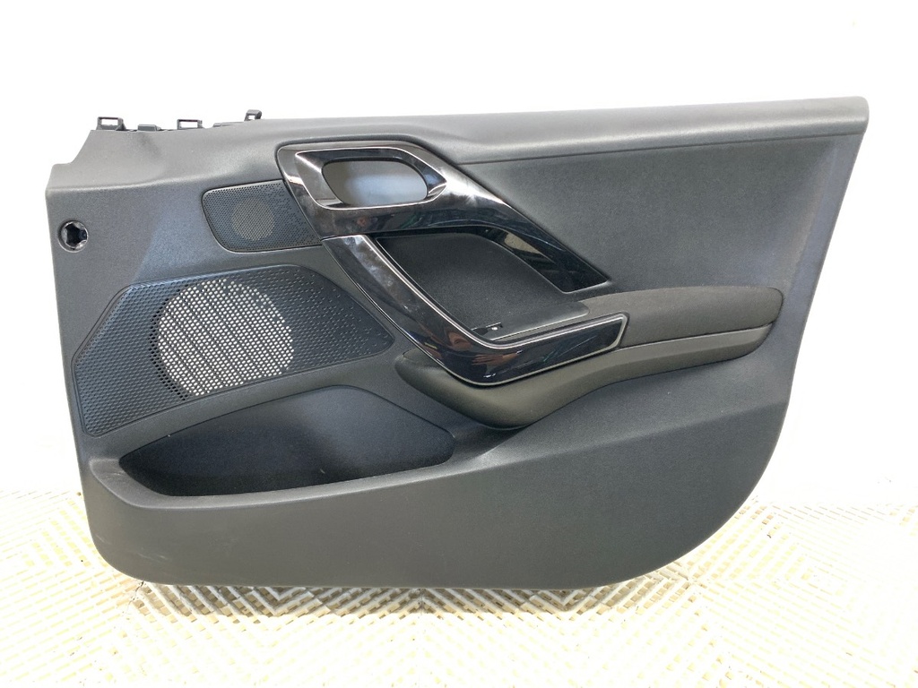[STARK-917774] Panel de puerta delantero derecho PEUGEOT 208 I (CA_, CC_) 2012-2022
