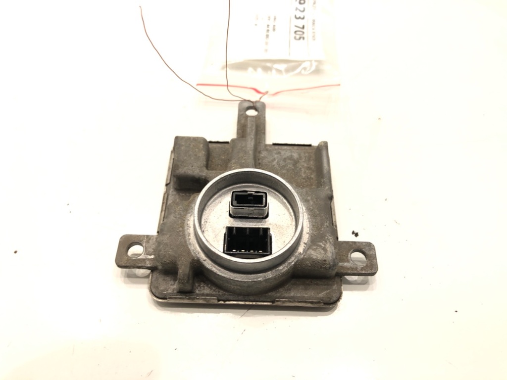 [STARK-923705] Convertidor de xenón Audi A4 B8 (8K2) 1.8 TFSI 2011-2015