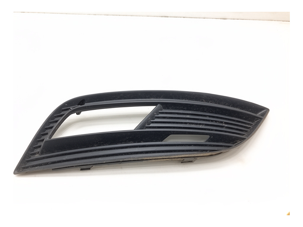 [STARK-923702] Rejilla de parachoques delantero derecha Audi A4 B8 (8K2) 2007-2015