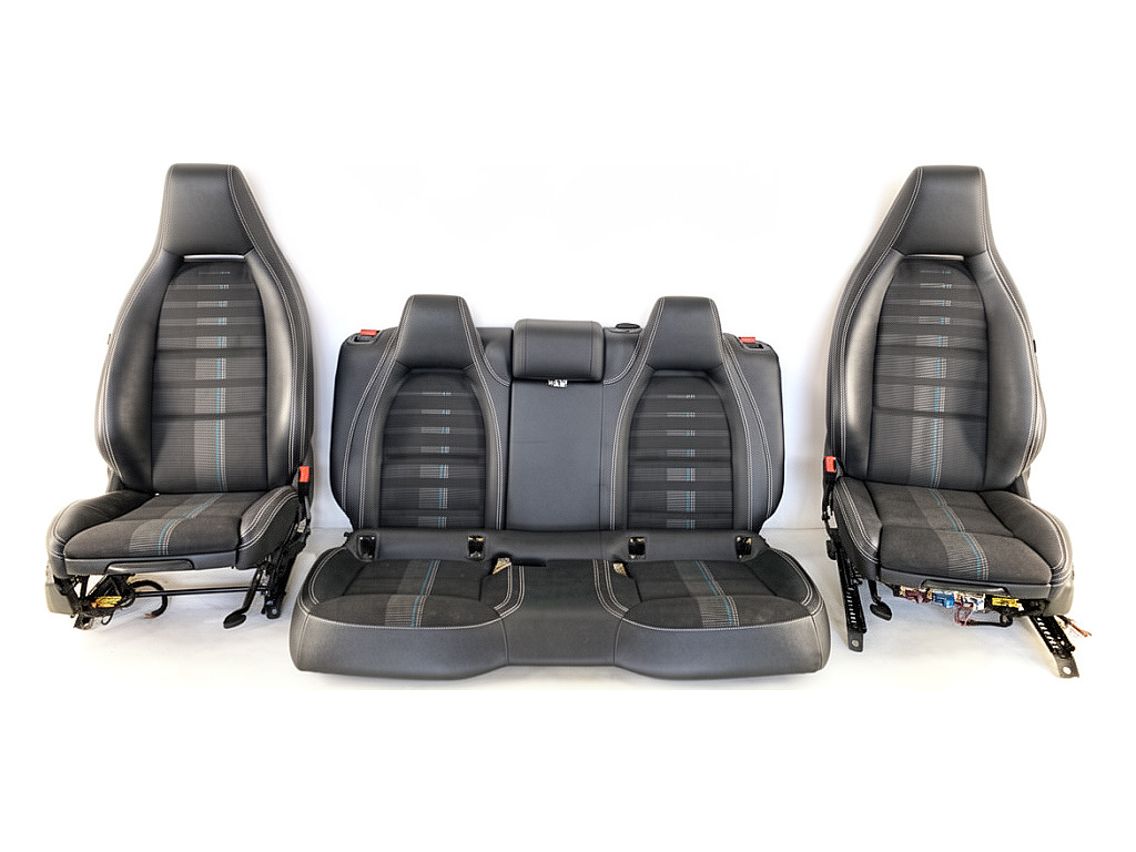 [STARK-923621] Panel de puerta completo Mercedes-Benz CLA Shooting Brake (X117) 2015-2019