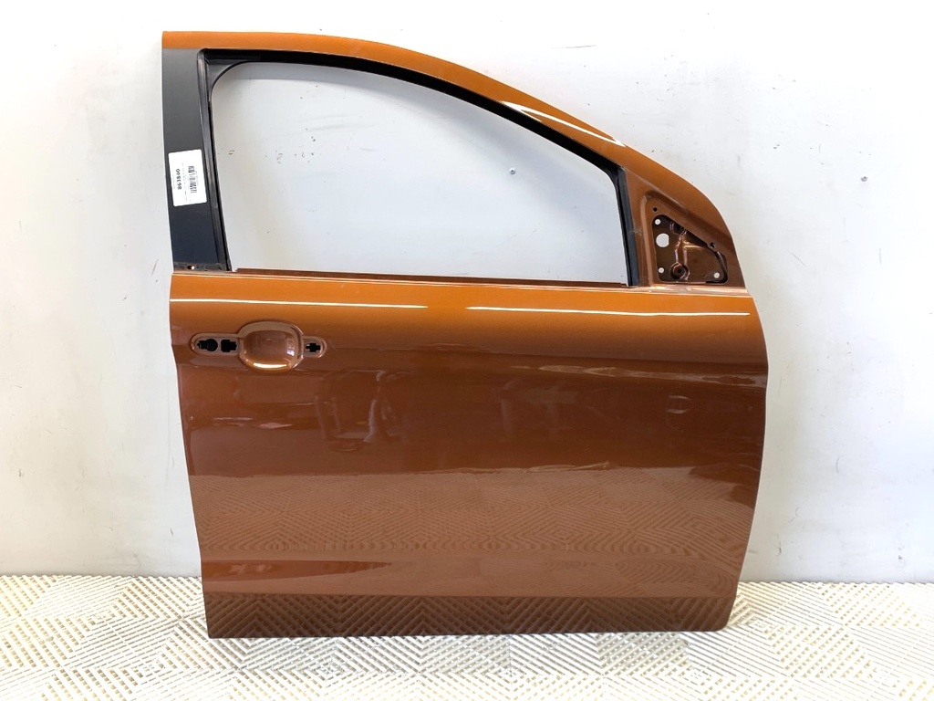 [STARK-863840] Puerta delantera derecha Ford KA+ III (UK, FK) 2014-2022