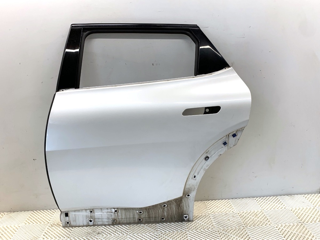 [STARK-889761] Puerta trasera izquierda KIA EV6 (CV) 2021-2022