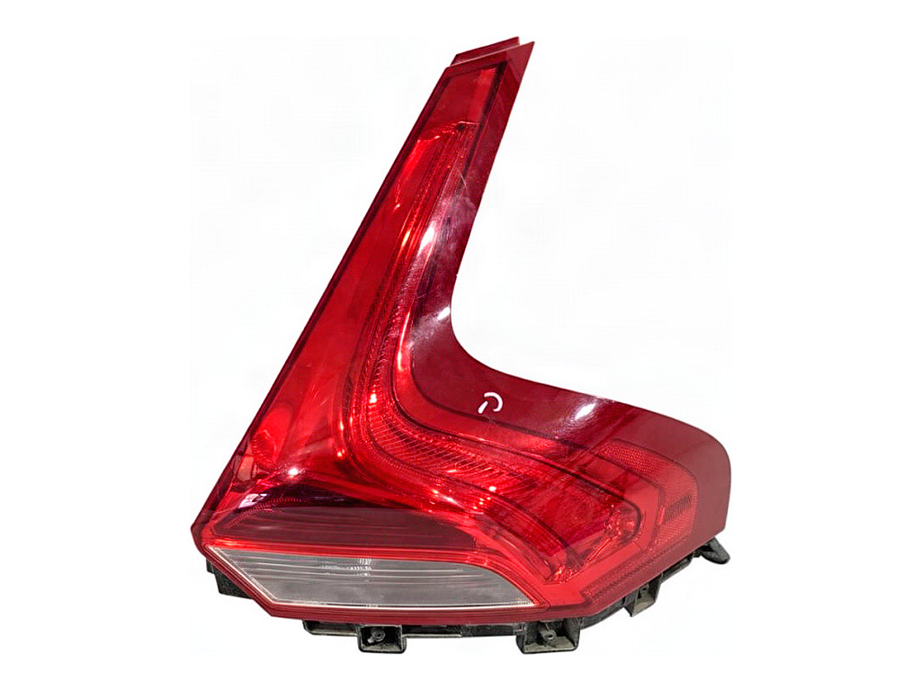 [STARK-933513] Piloto trasero derecho VOLVO V40 liftback (525, 526) 2012-2022