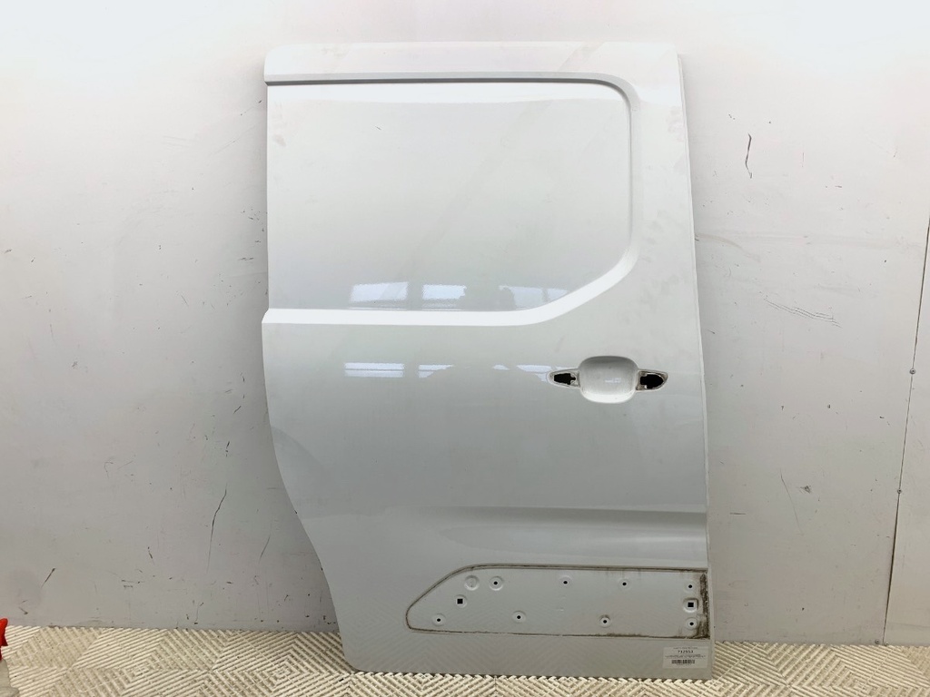 [STARK-712553] Puerta trasera derecha Toyota Proace City 1.5 D-4D 130 96kW 2019-2022