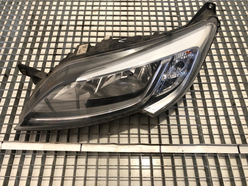 [STARK-897637] Faros delanteros izquierdo OPEL MOVANO C Platforma / podwozie (U9) 2021-2022