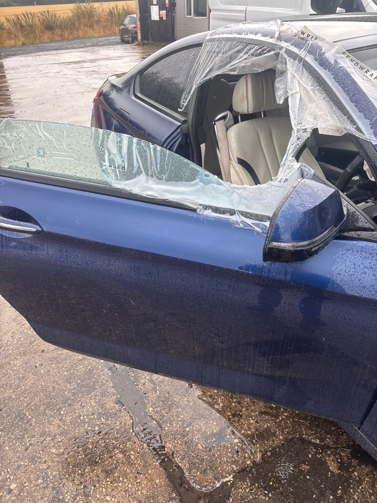 [EPE-123796] Puerta delantera derecha BMW Serie 6 F13