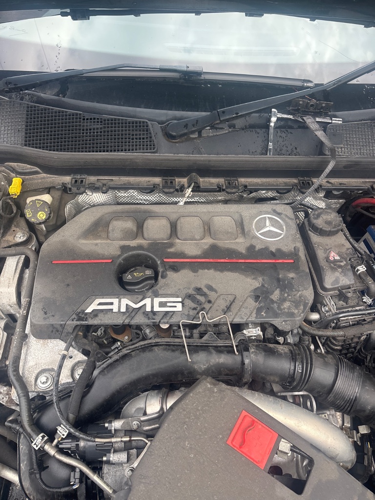 [EPE-123177] Tapa de motor Mercedes Clase A AMG A 35 2019