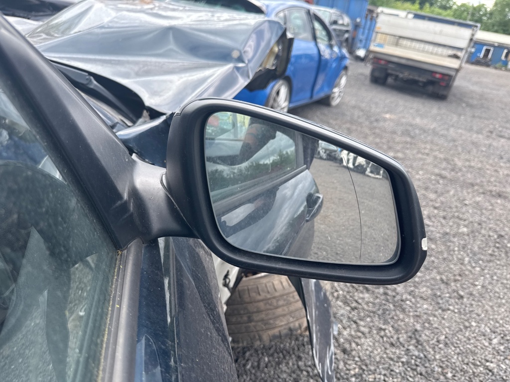 [EPE-103579] Retrovisor exterior derecho BMW Serie 1 Sports Hatch