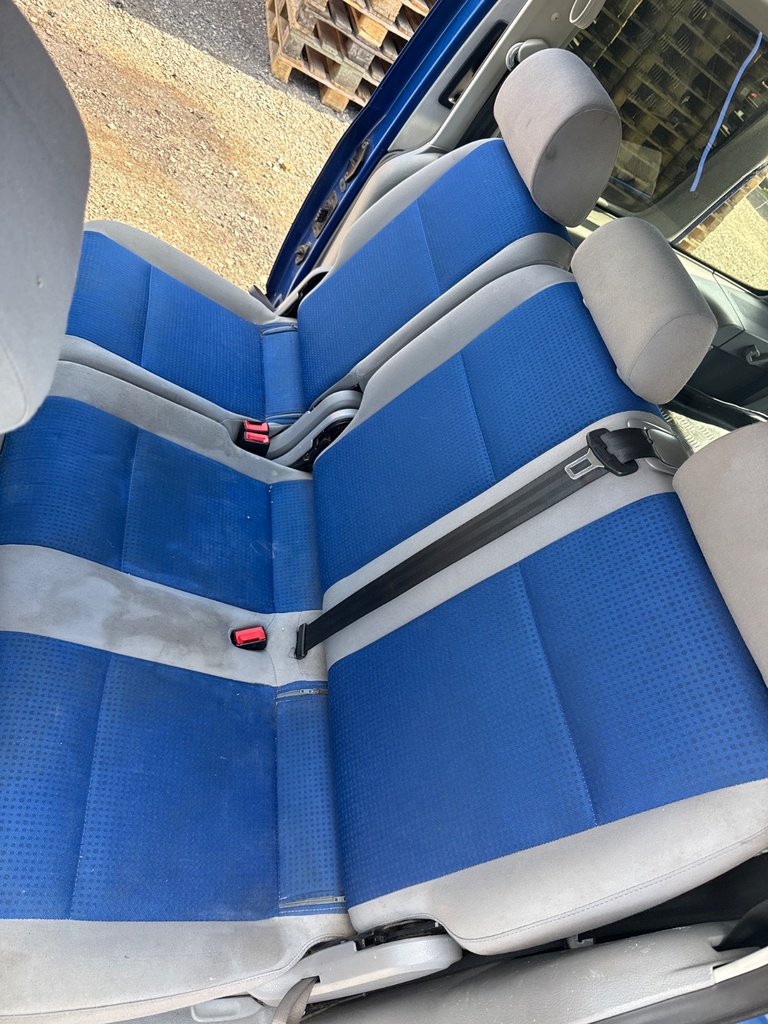 [EPE-106507] Conjunto de asiento trasero Volkswagen Caddy III 2008