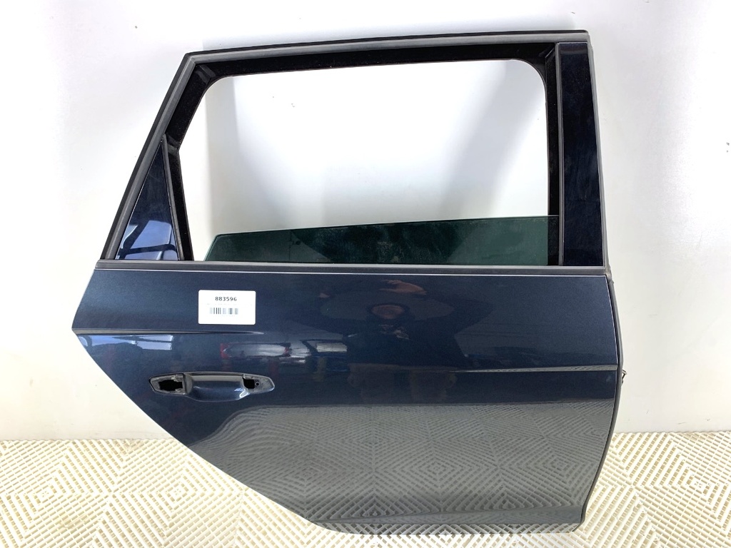 [STARK-883596] Puerta trasera derecha SEAT León (5F1) 2.0 Cupra 221 kW 2017-2022