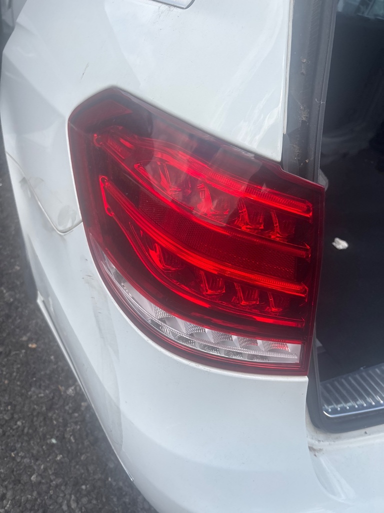 [EPE-116770] Piloto trasero izquierdo Mercedes-Benz E-Class 2015
