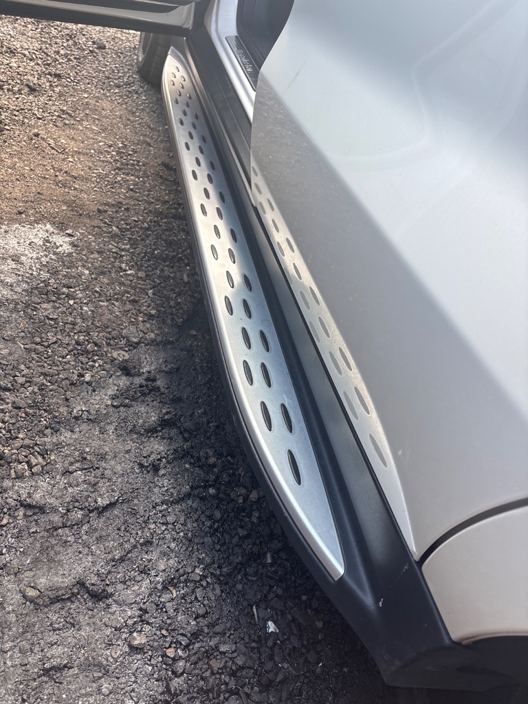 [EPE-117642] Faldón lateral izquierdo Mercedes-Benz M-Class