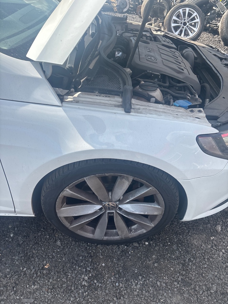 [EPE-121825] Aleta delantera derecha VW Passat CC