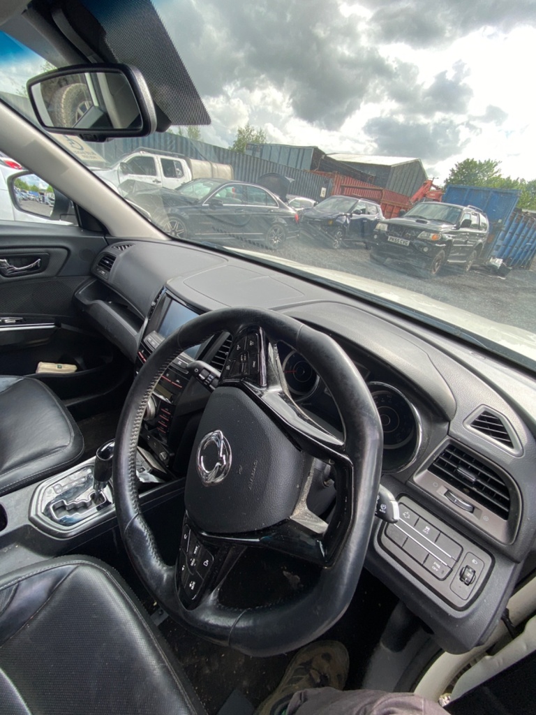 [EPE-103836] Salpicadero SsangYong Tivoli 2018