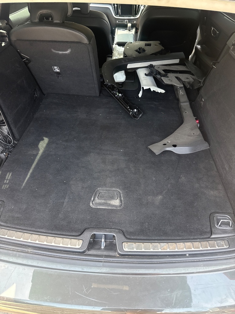[EPE-105653] Tablero de cubierta rueda repuesto Volvo V60 2021