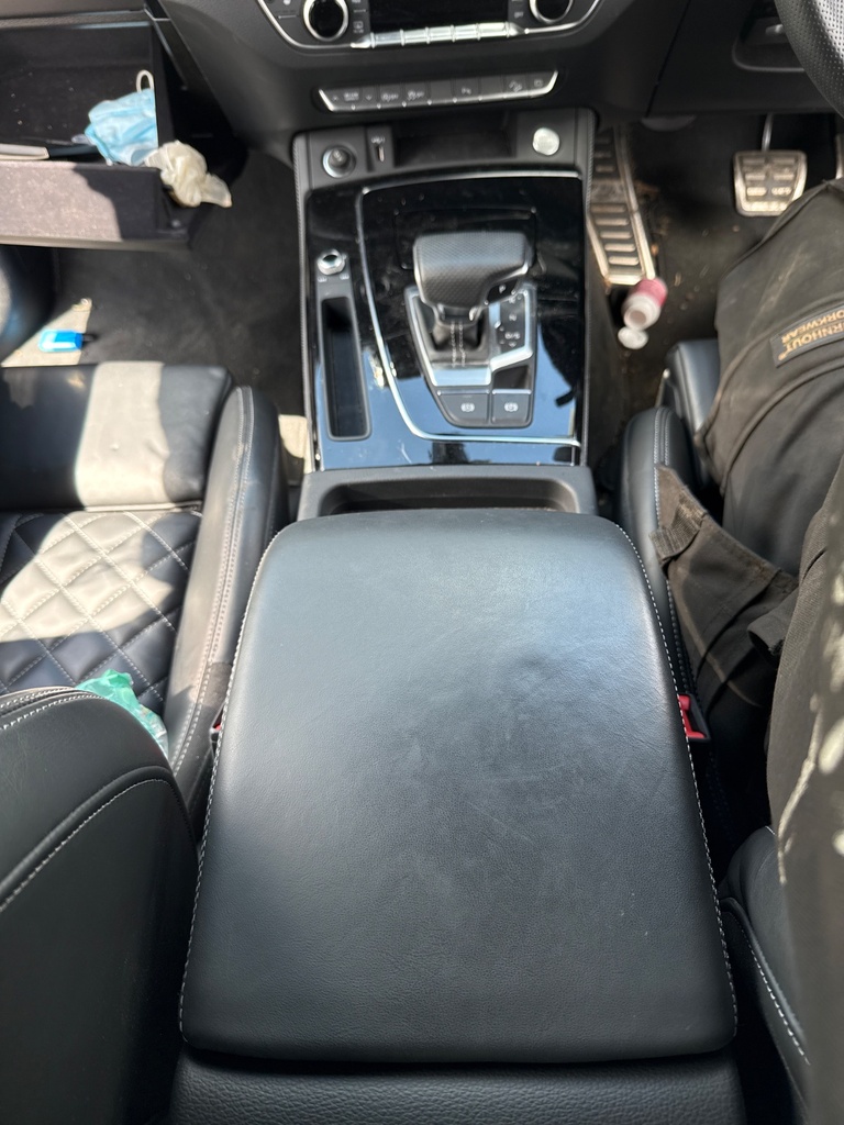 [EPE-107402] Consola central Audi Q5