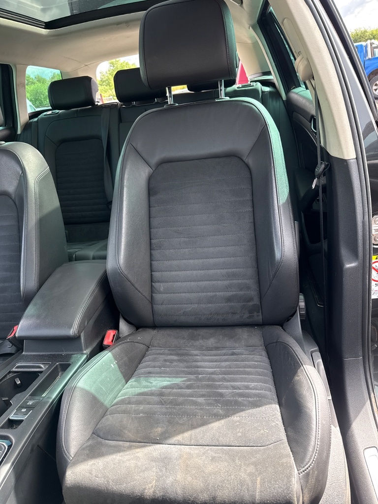 [EPE-109529] Asiento delantero izquierdo Volkswagen Passat 2017